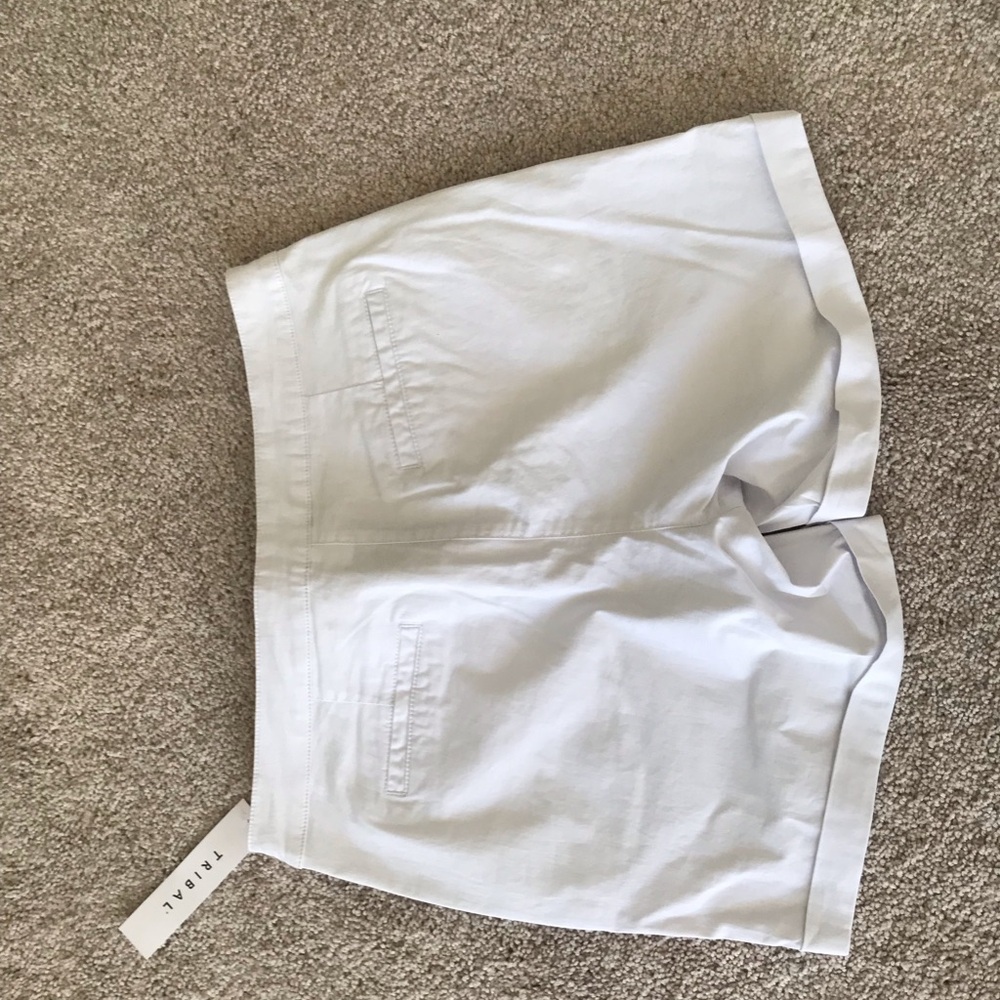 Tribal Women's White Shorts - NWT size 6